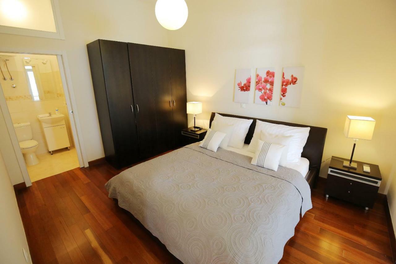 Seafront Beach Apartment - Directly At The Beach Zara Esterno foto
