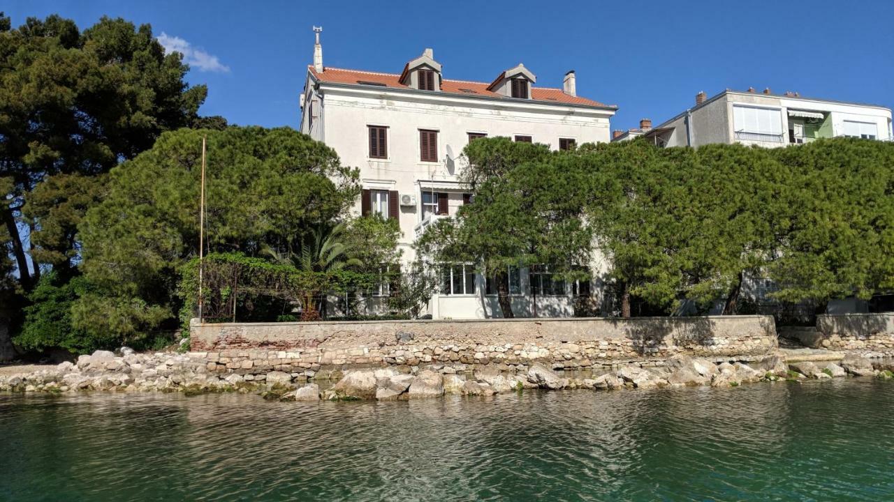 Seafront Beach Apartment - Directly At The Beach Zara Esterno foto